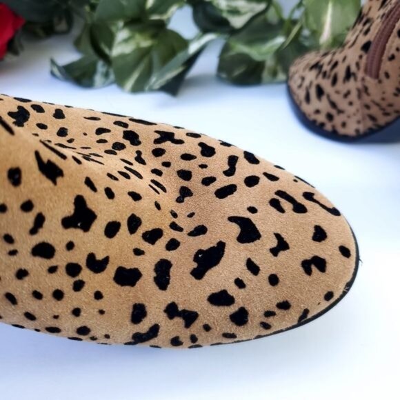 Animal Print Booties Cheetah Leopard Leather Boots Ankle Boho Fall Favroite - Picture 7 of 7